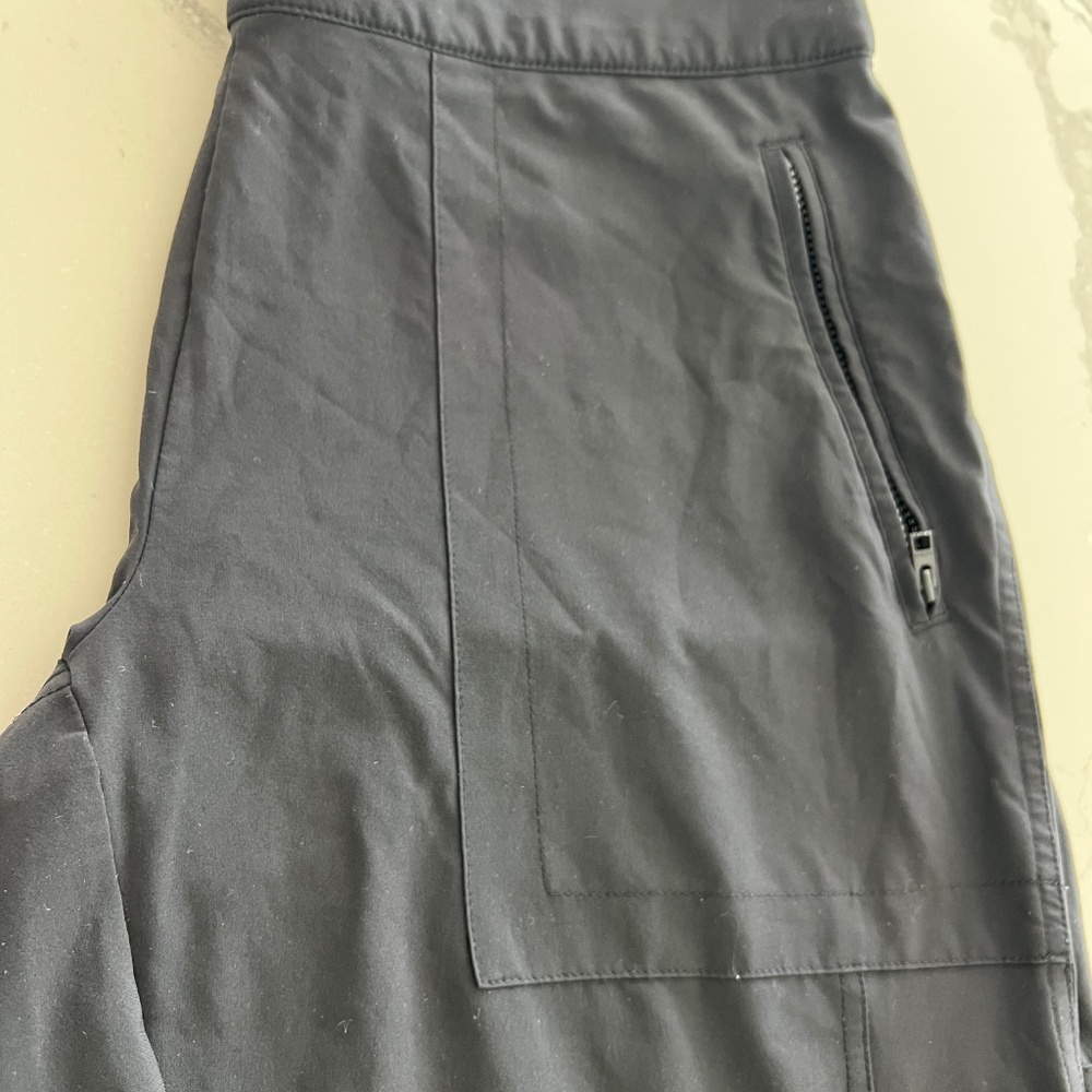 ATHLETA Women's Chelsea Lightweight Cargo Pant - Sz 12P - Picture 8 of 12